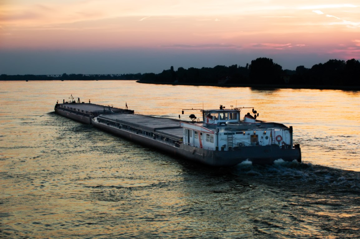 Barge